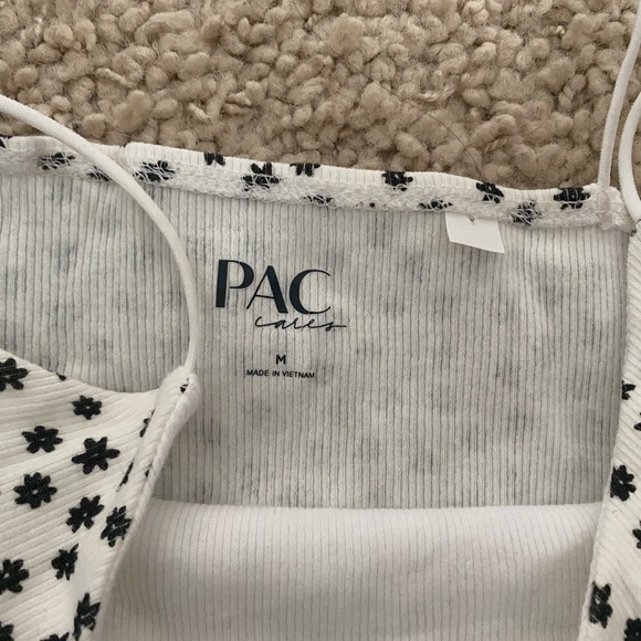 PacSun Black and White Floral Tank Top - Picture 3 of 4